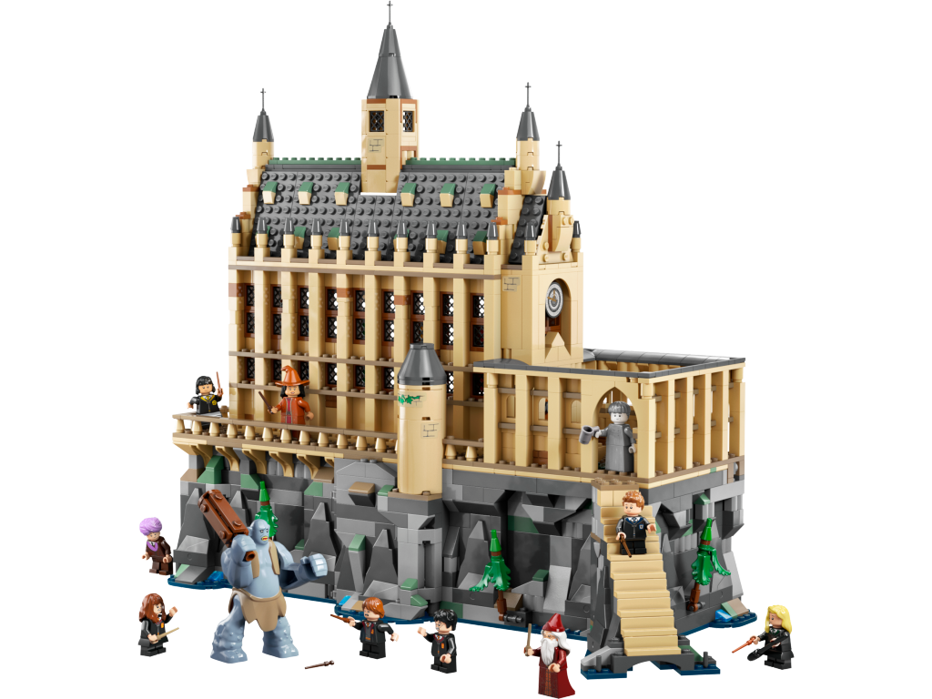 Hogwarts Castle: The Great Hall Revealed - The Brick Stand